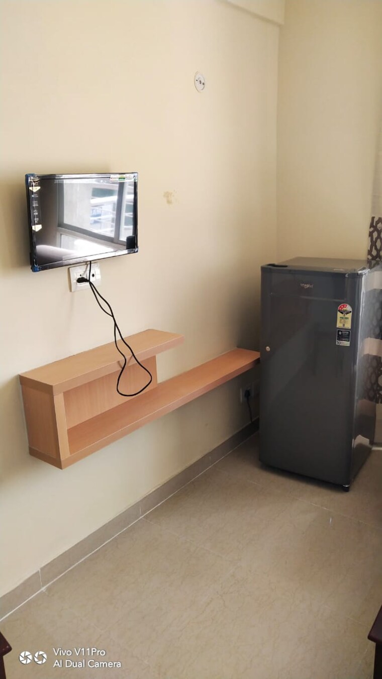 Room, supertech-czar-suites 1 RK 454 Sq.Ft. Apartment In Omicron I Greater Noida Greater Noida 9504911