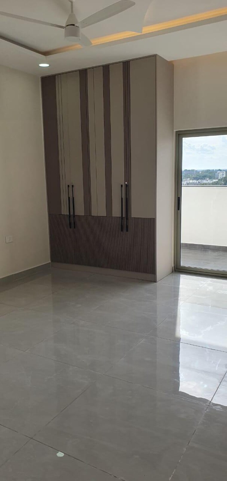 Room, hallmark-treasor 3 Bedroom 2540 Sq.Ft. Apartment In Narsingi Hyderabad 9504941