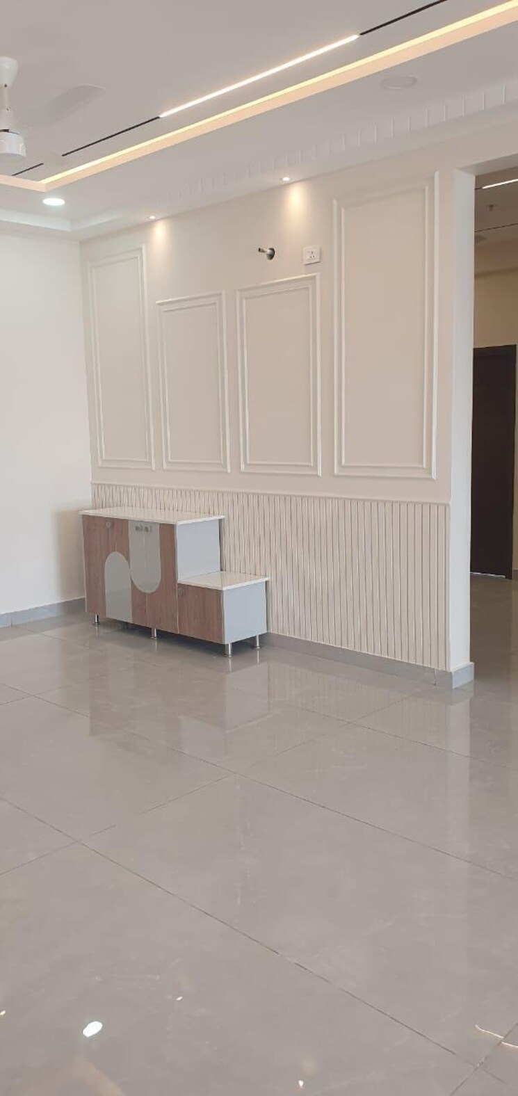 Room, hallmark-treasor 3 Bedroom 2540 Sq.Ft. Apartment In Narsingi Hyderabad 9504941