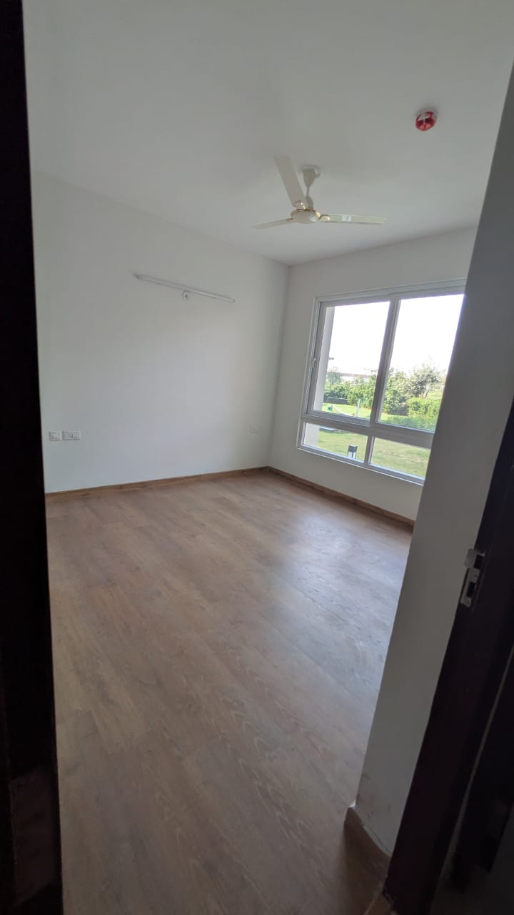 3 BHK + Study Room Apartment For Rent in Conscient Heritage Max