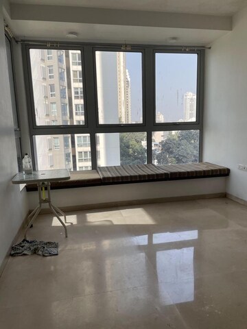 3 BHK Apartment For Rent in Oberoi Realty Exquisite, Goregaon East