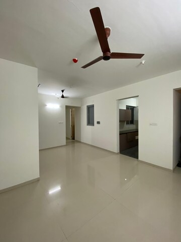 Room in 3 BHK Apartment at Kalpataru Jade Residences, Baner – for Rent