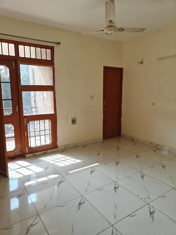 Bedroom in 2 BHK Apartment at Sector 5 – for Rent