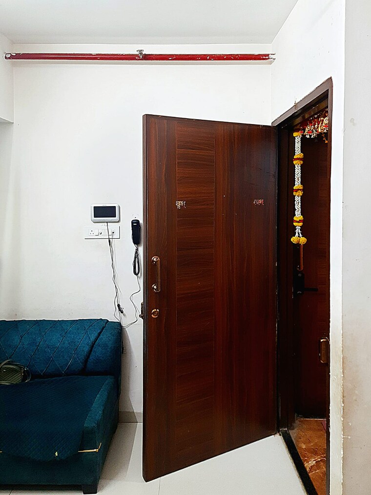 undefined, radhika-residency-tilak-nagar 1.5 Bedroom 700 Sq.Ft. Apartment In Tilak Nagar Mumbai 9505139