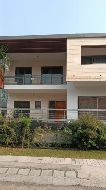2 BHK Villa For Rent in Aerocity
