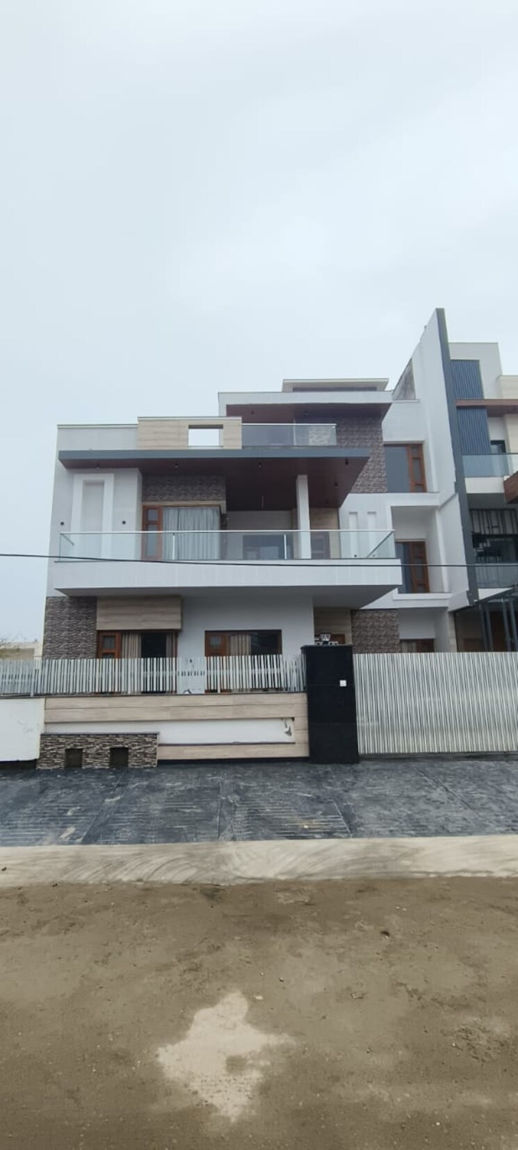 Exterior View, aerocity 6 Bedroom 5500 Sq.Ft. Independent House In Aerocity Mohali 9505180