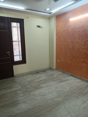 Bedroom in 3 BHK Builder Floor at Surajmal Vihar – for Rent
