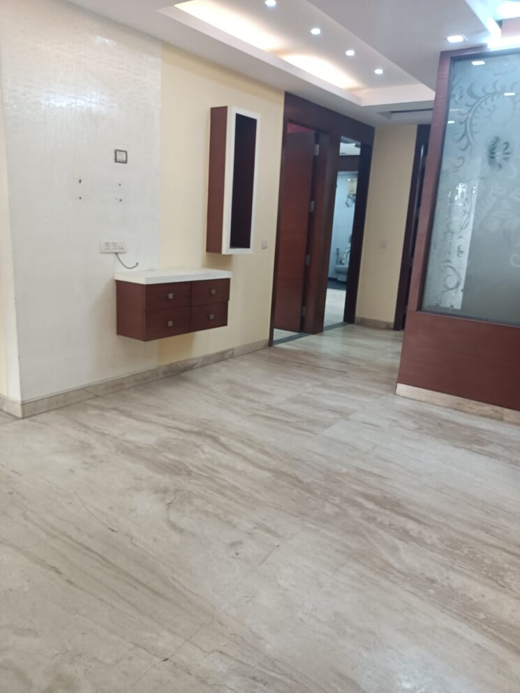 Living Room, surajmal vihar 3 Bedroom 1700 Sq.Ft. Builder Floor In Surajmal Vihar Delhi 9505171