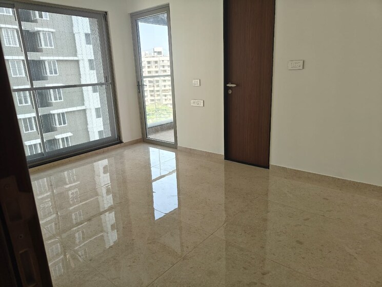 Room, wakad 3 Bedroom 1200 Sq.Ft. Apartment In Wakad Pune 9505226