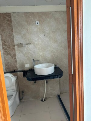 4 BHK Apartment For Rent in Uchdpl Veridia Oakwood Enclave, Wave City