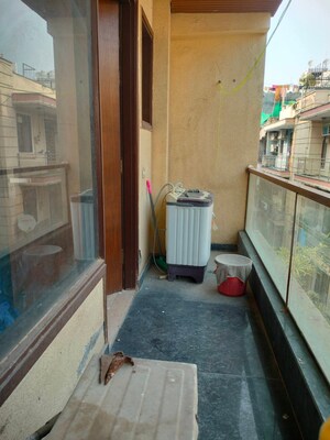 Balcony in 1 BHK Builder Floor at Chattarpur – for Rent
