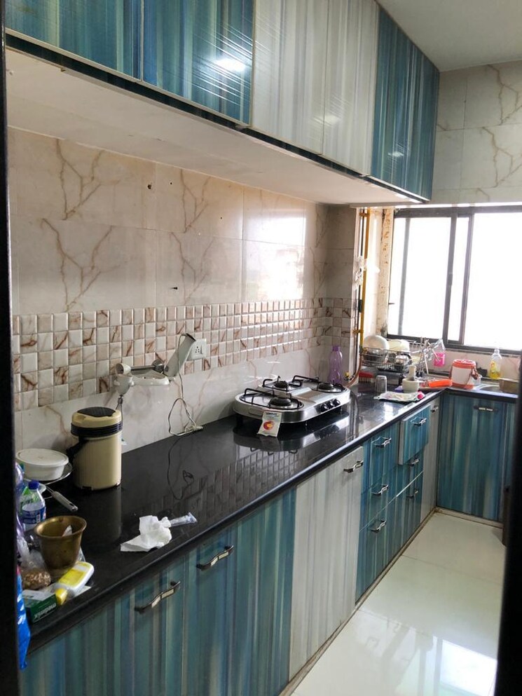 Kitchen, shyamal 3 Bedroom 185 Sq.Yd. Apartment In Shyamal Ahmedabad 9504882