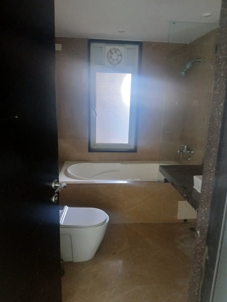 Attached Bathroom, l-t-emerald-isle 3 Bedroom 1300 Sq.Ft. Apartment In Powai Mumbai 9505582