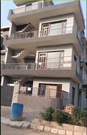 2 BHK Villa For Rent in Aerocity