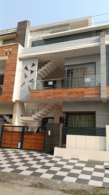 2 BHK Villa For Rent in Aerocity