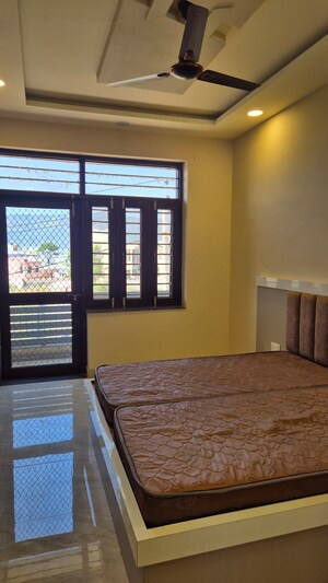 Room in 3 BHK Independent House at Gyan Vihar – for Sale