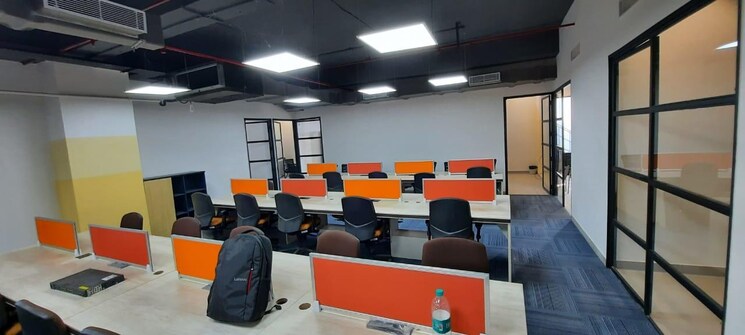 undefined, viman nagar Commercial Office Space 2047 Sq.Ft. In Viman Nagar Pune 9505498