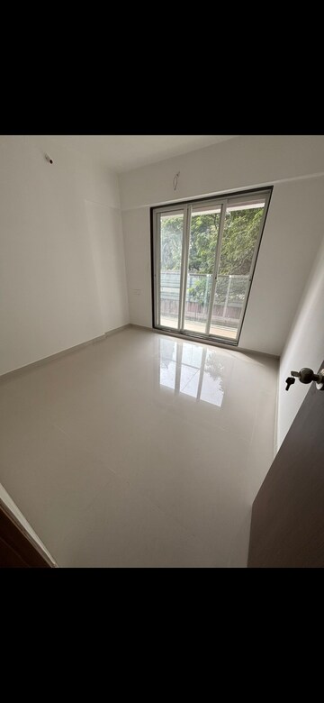 Room in 2 BHK Apartment at Globle Bhaskar Residency, Narpoli – for Rent