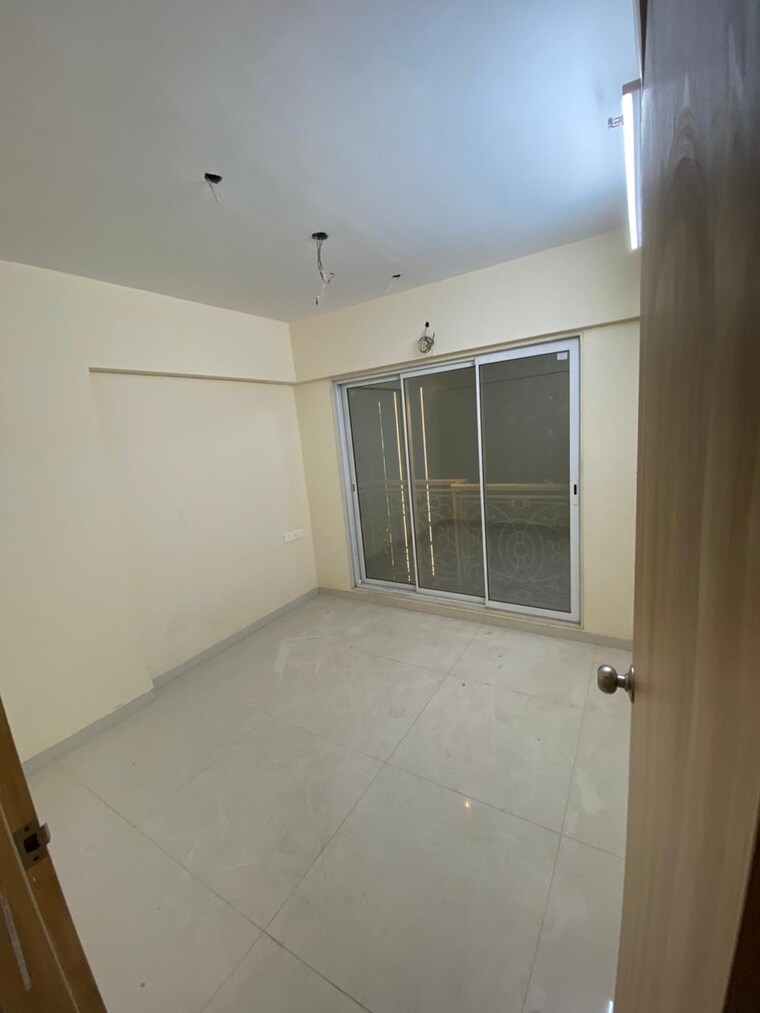 Room, swadeshi-chs 1 Bedroom 225 Sq.Ft. Apartment In Chunabhatti Mumbai 9505589