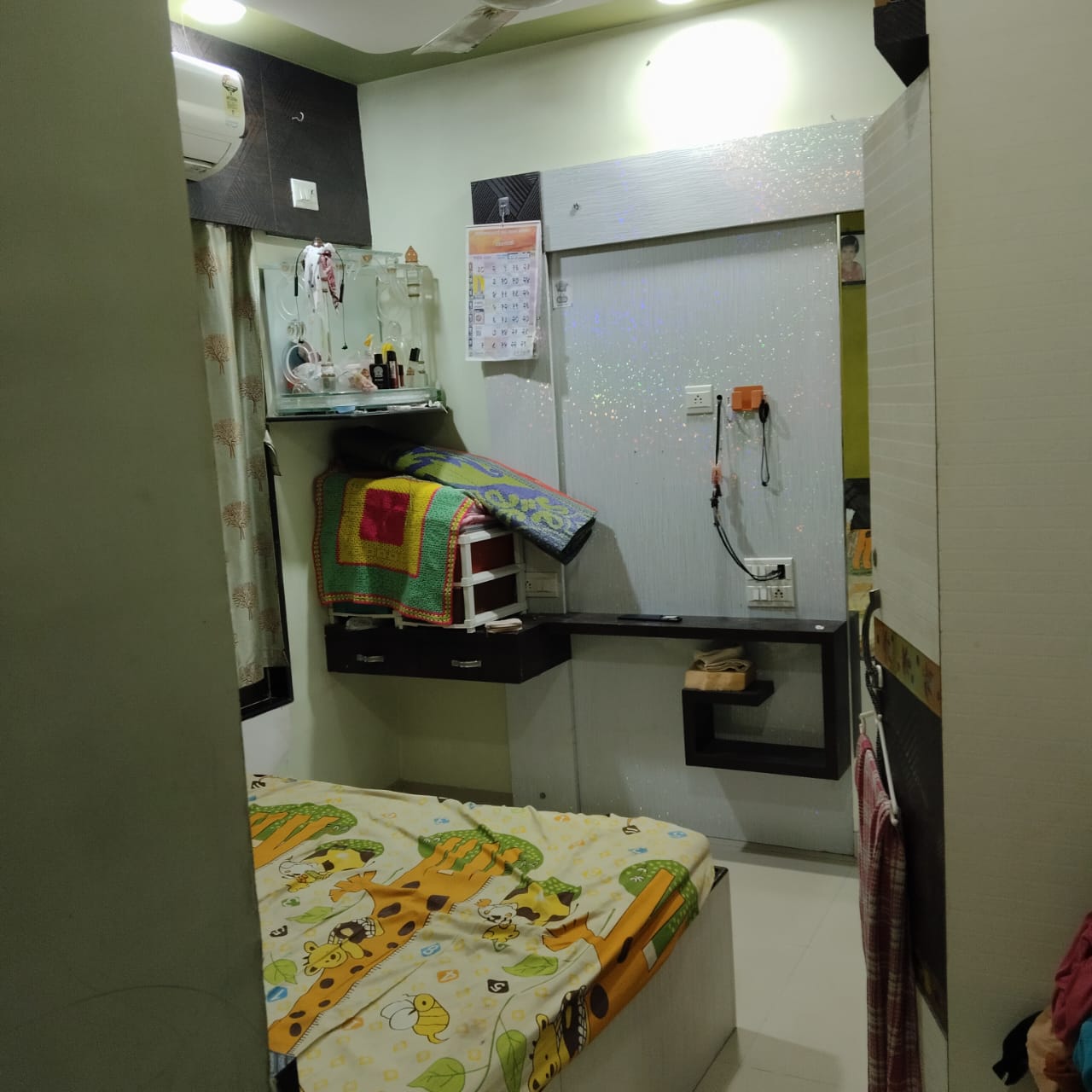 1 BHK + Study Room Apartment For Rent in Squarefeet Grand Square