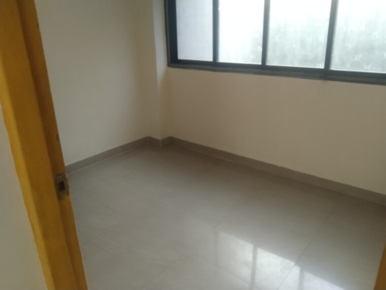 Room, the-best-sanman-chs 1.5 Bedroom 500 Sq.Ft. Apartment In Goregaon West Mumbai 9505697