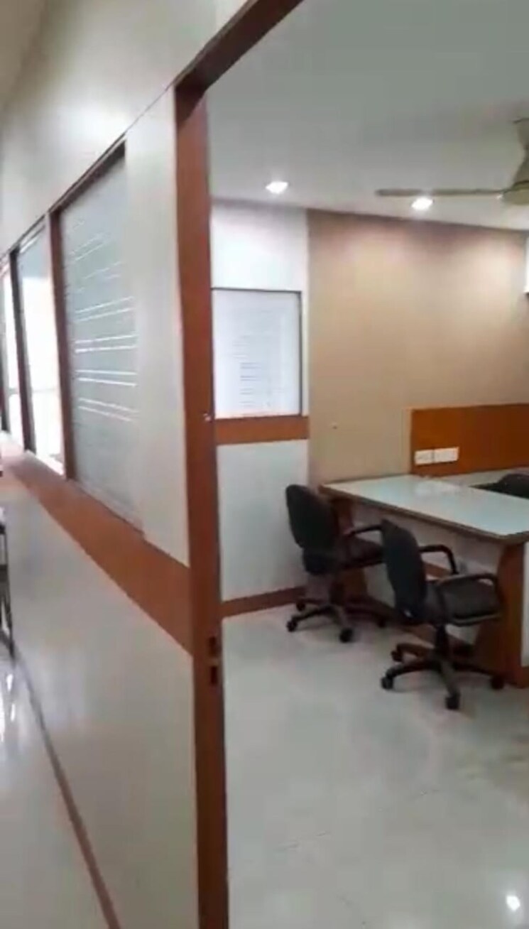 Team Area, camac street Commercial Office Space 1400 Sq.Ft. In Camac Street Kolkata 9505726