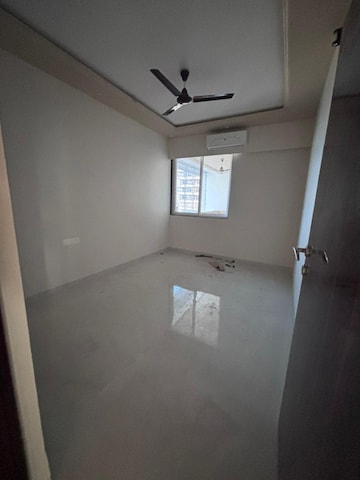 Bedroom in 5 BHK Apartment at Kharghar – for Rent