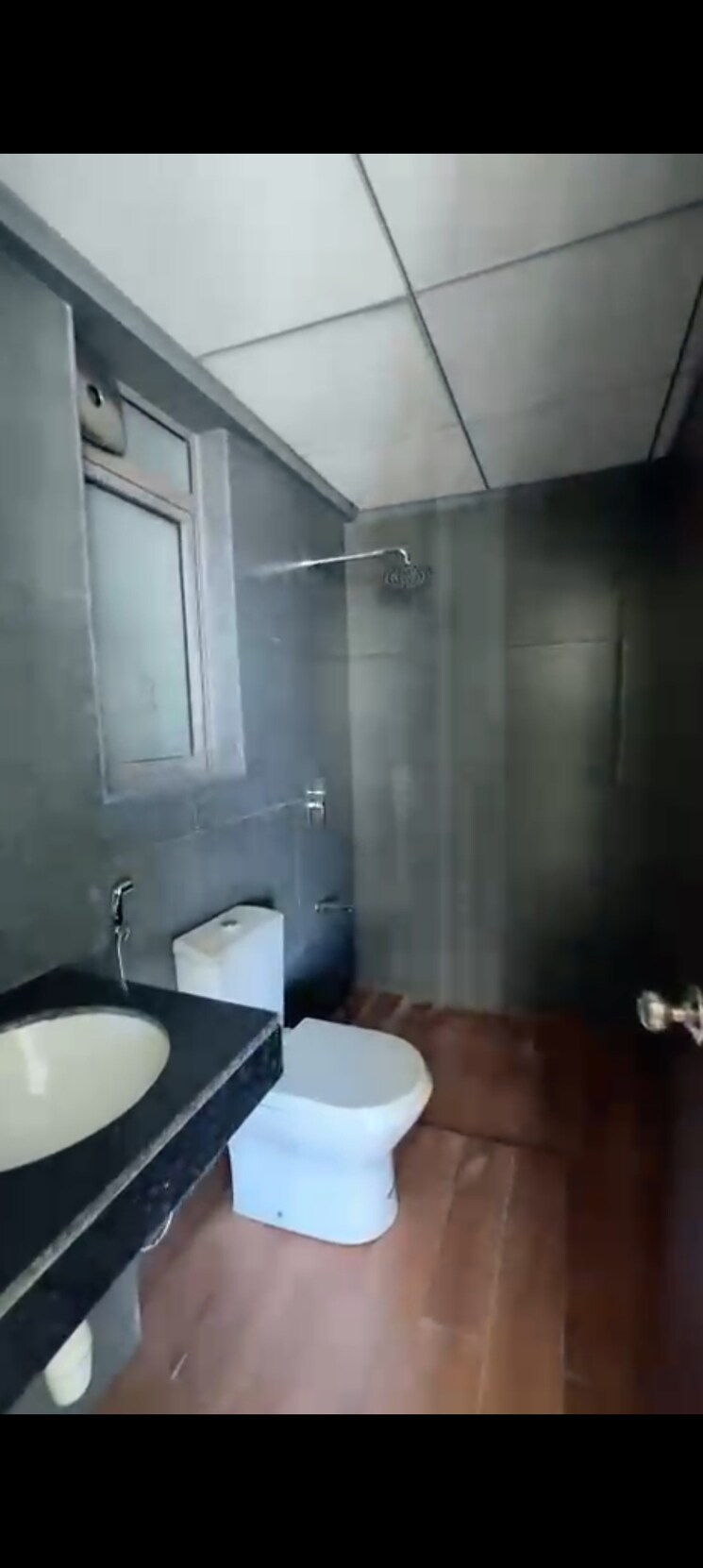Bathroom, kalpataru-paramount 2 Bedroom 750 Sq.Ft. Apartment In Kapur Bawdi Thane 9505917