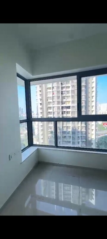 Kitchen in 2 BHK Apartment at Kalpataru Paramount, Kapur Bawdi – for Rent