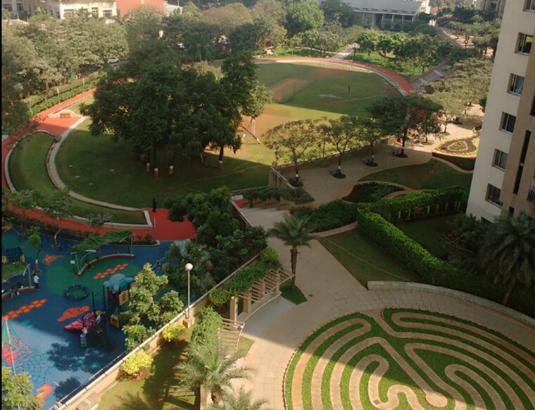 Garden, peninsula-ashok-towers 5 Bedroom 3855 Sq.Ft. Apartment In Parel Mumbai 9505974