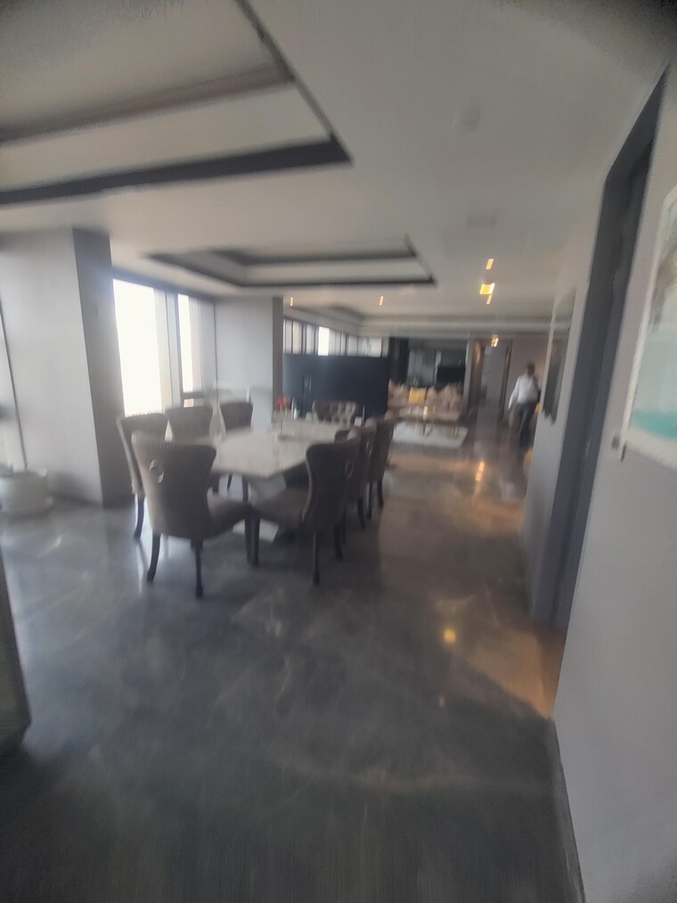  Parking, lodha-trump-tower 5 Bedroom 2469 Sq.Ft. Apartment In Worli Mumbai 9505985