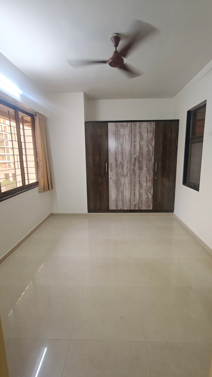 Room, neelkanth-palms 2.5 Bedroom 750 Sq.Ft. Apartment In Kapur Bawdi Thane 9505990