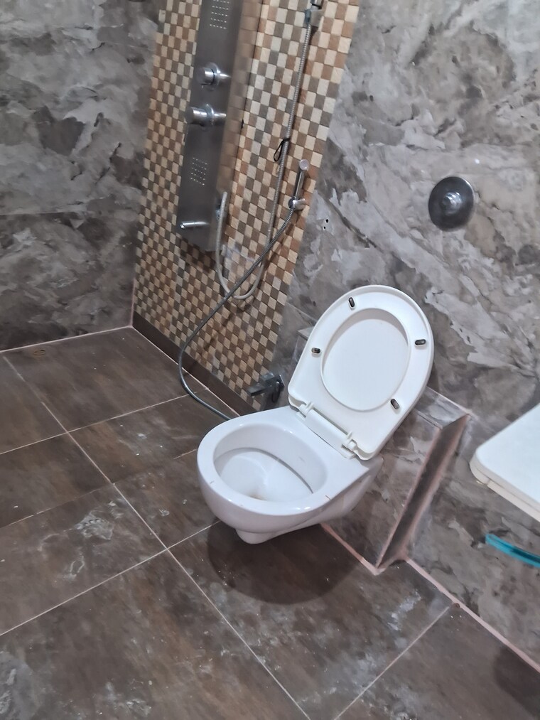 Bathroom, satkar-citta-giardino 2 Bedroom 1150 Sq.Ft. Apartment In Aundh Pune 9505991