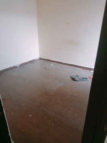 Room in 2 BHK Apartment at LandCraft River Heights, Raj Nagar Extension – for Rent