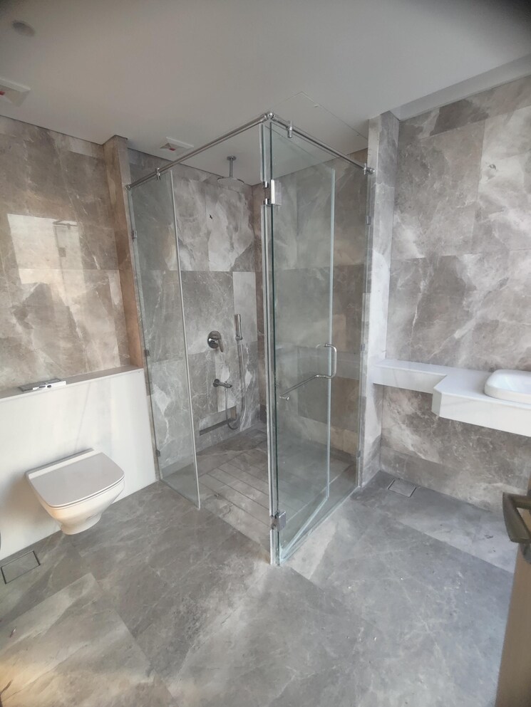 Bathroom, rustomjee-crown 5 Bedroom 3072 Sq.Ft. Apartment In Prabhadevi Mumbai 9505994