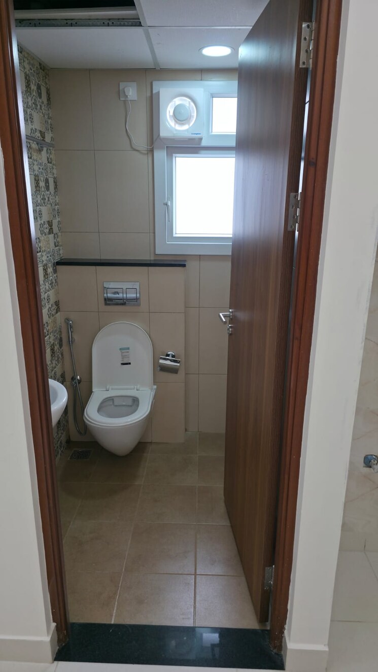 Bathroom, paradise-at-brigade-cornerstone-utopia 1.5 Bedroom 852 Sq.Ft. Apartment In Varthur Bangalore 9506004