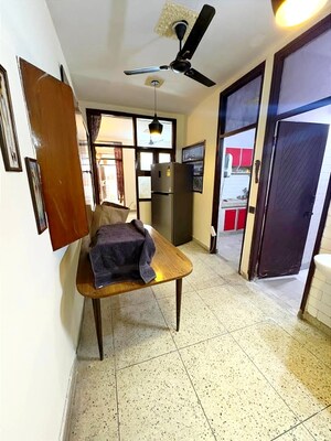 2 BHK Builder Floor For Rent in Kalkaji