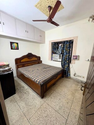 Bedroom in 2 BHK Builder Floor at Kalkaji – for Rent