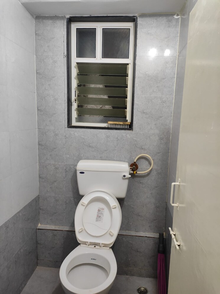 Bathroom, pandhari nagar 1 Bedroom 560 Sq.Ft. Apartment In Pandhari Nagar Pune 9506032