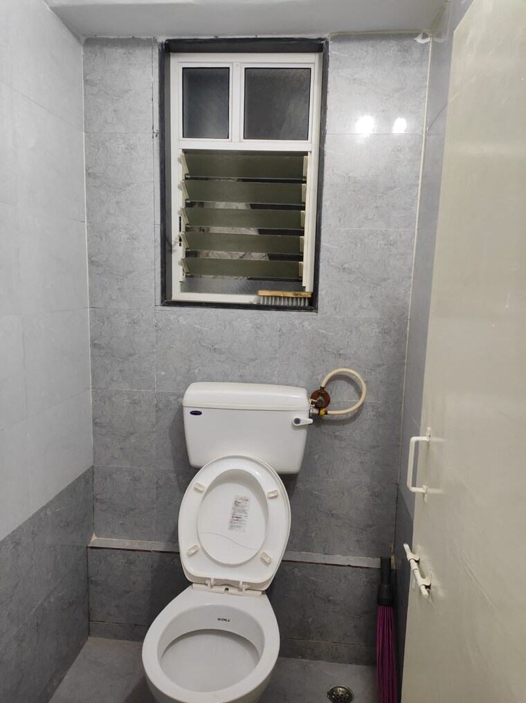 Bathroom, pandhari nagar 1 Bedroom 560 Sq.Ft. Apartment In Pandhari Nagar Pune 9506032