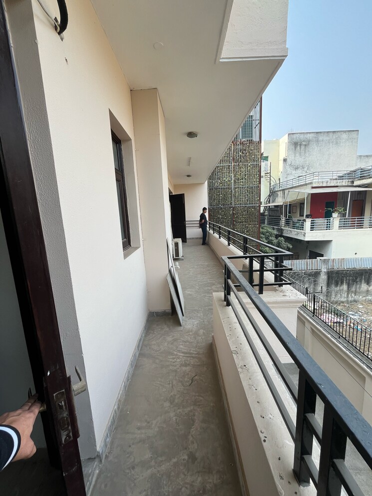 Balcony, ansal-sushant-lok-i 3 Bedroom 1658 Sq.Ft. Builder Floor In Sector 43 Gurgaon 9506023