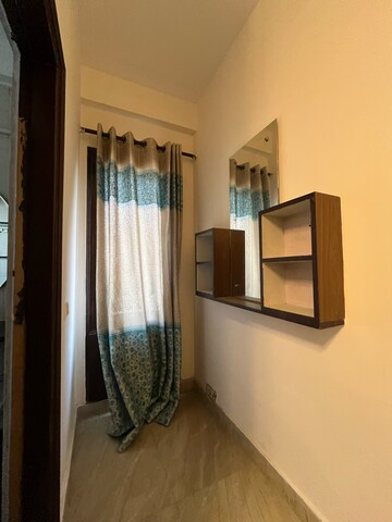 Living Room in 3 BHK Builder Floor at Ansal Sushant Lok I, Sector 43 – for Rent