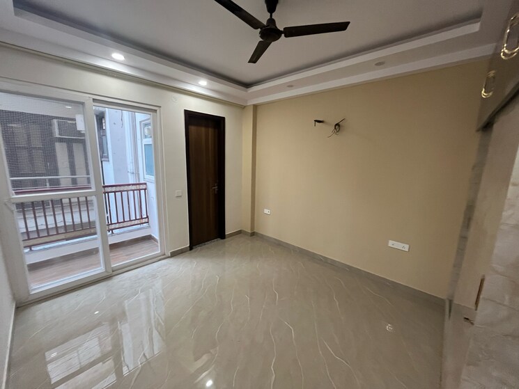 Room, ardee-mall 3 Bedroom 1745 Sq.Ft. Builder Floor In Sector 52a Gurgaon 9506028