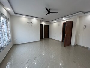 3 BHK Builder Floor For Rent in Ardee Mall, Sector 52a