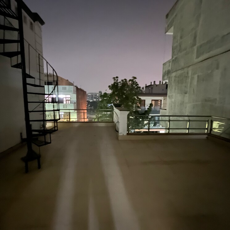 Balcony, sector 45 2 Bedroom 1245 Sq.Ft. Builder Floor In Sector 45 Gurgaon 9506043