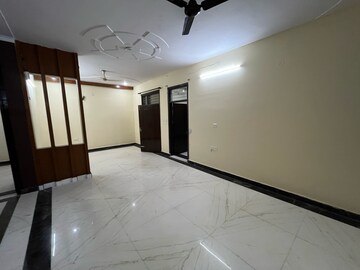 2.5 BHK Builder Floor For Rent in Sector 45