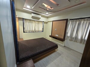 Bedroom in 2.5 BHK Apartment at Ameet Tower, Chembur – for Sale