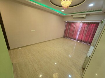 Furnished Amenities in 2.5 BHK Apartment at Ameet Tower, Chembur – for Sale