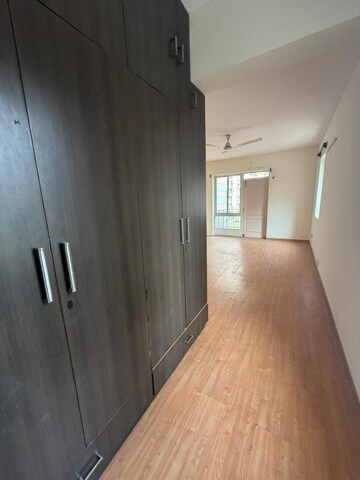 Building Lobby in 4 BHK Apartment at Bestech Park View City 2, Sector 49 – for Rent