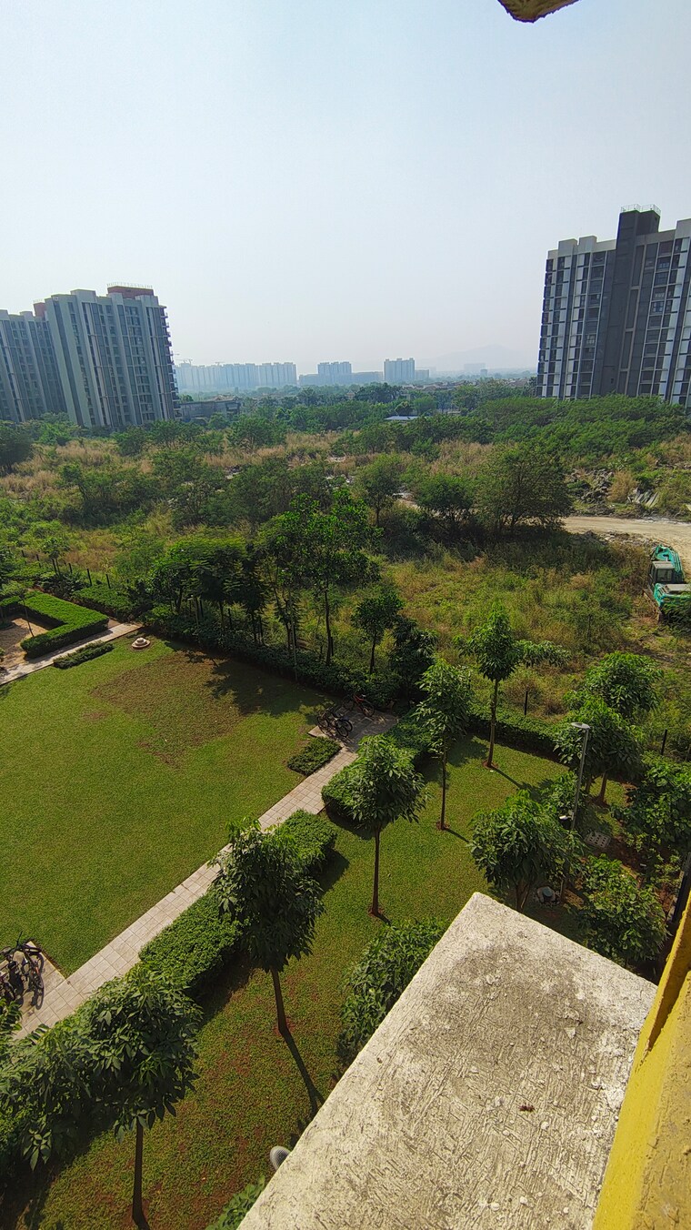 Garden, lodha-lakeshore-greens 1 Bedroom 720 Sq.Ft. Apartment In Dombivli East Thane 9506100